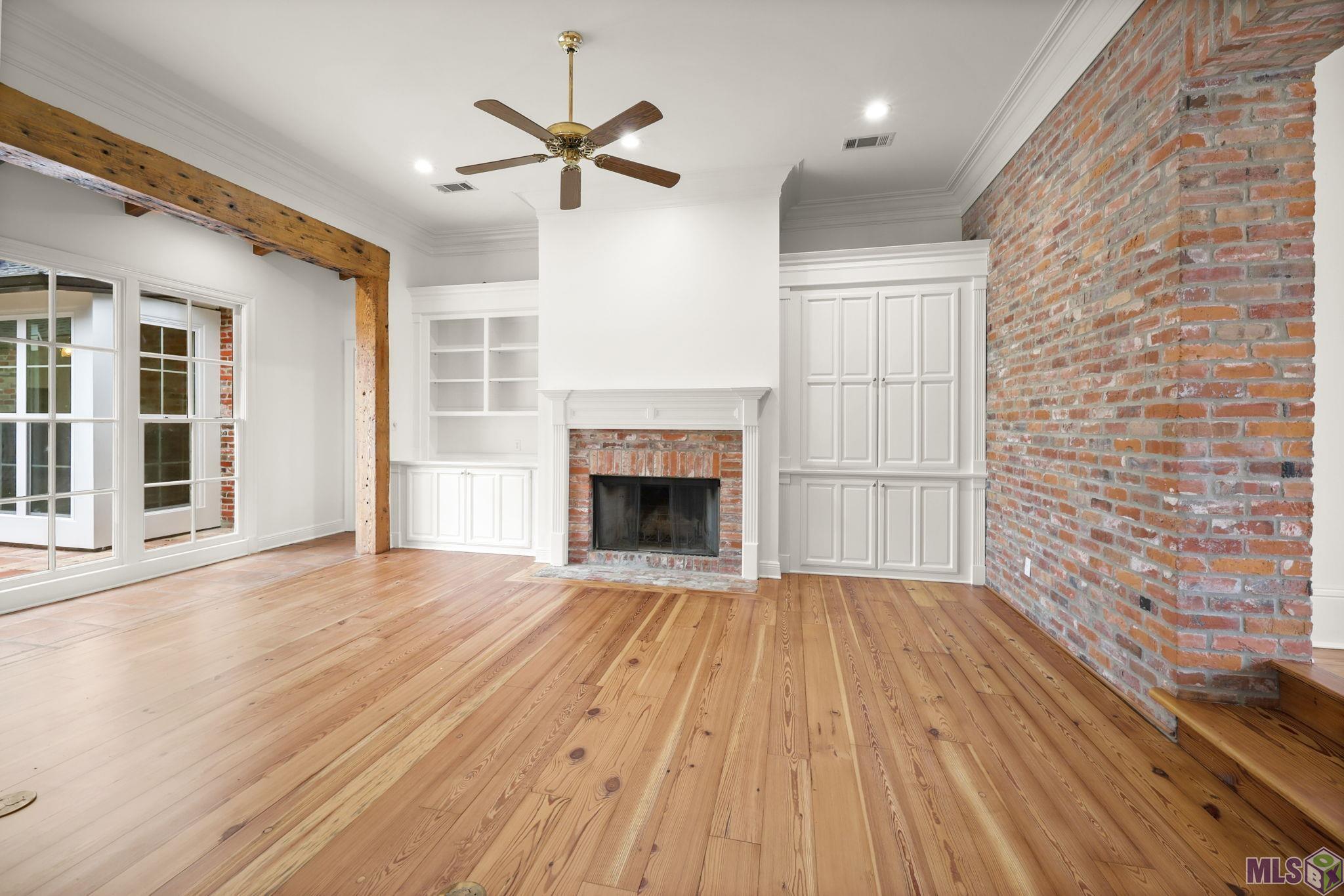 5515 North Pointer Court Baton Rouge, LA 70808 - Photo 7 of 47 Fireplace