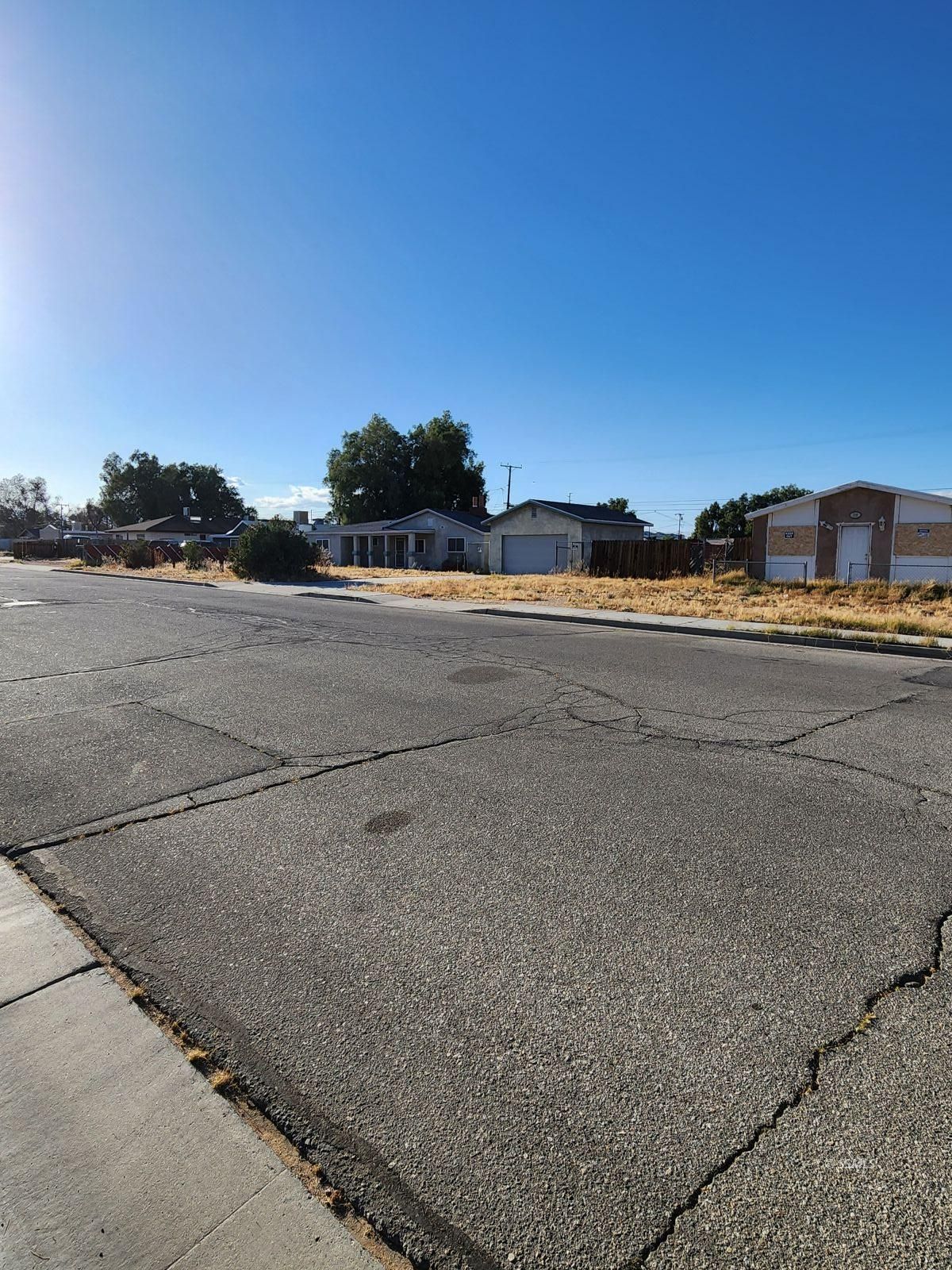 315 West Wilson Avenue Ridgecrest, CA 93555 - Photo 9 of 13