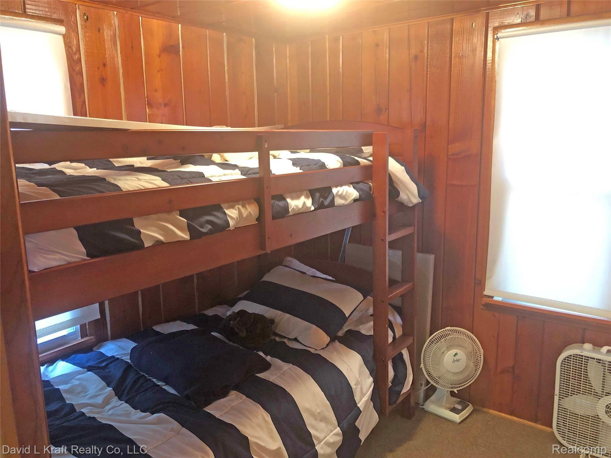 3897 Port Austin Road Caseville, MI 48725 - Photo 11 of 27 3897CrescentBeachBed2.jpg