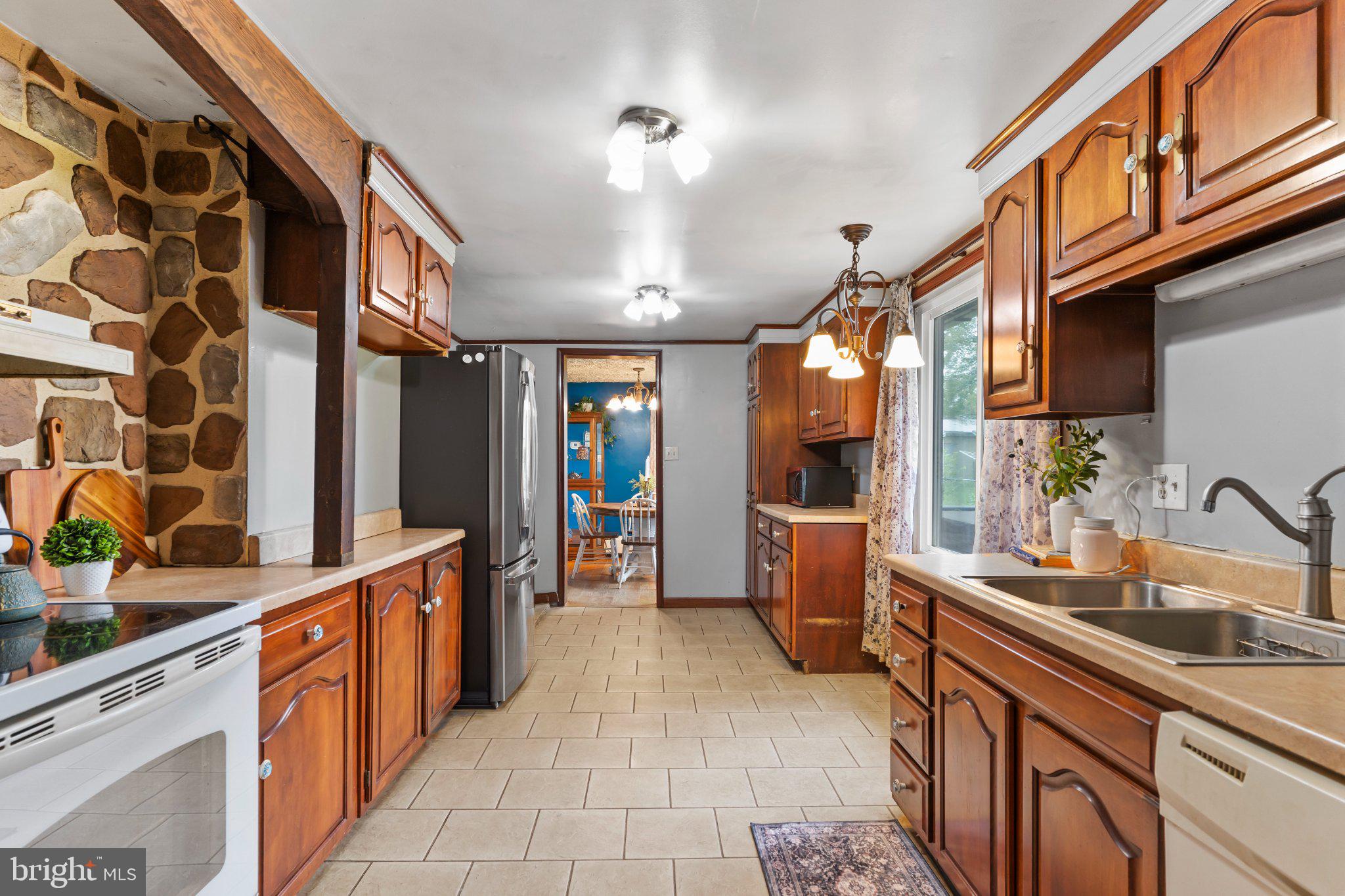 3180 Spring Road Carlisle, PA 17013 - Photo 13 of 35 Gallery Image 13