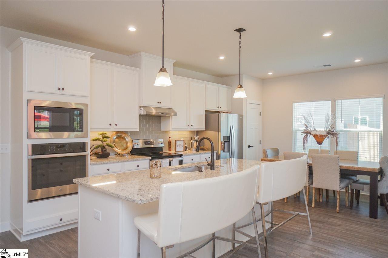 2 Mohegan Way Greenville, SC 29607 - Photo 8 of 33 Gallery Image 8
