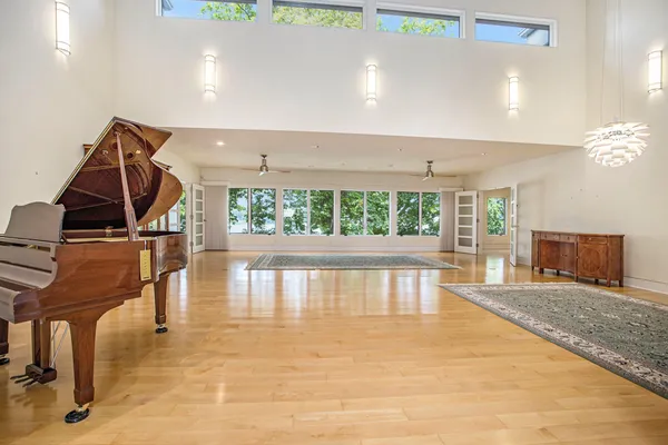 $1,950,000 | 20 Hiawatha Drive, Battle Creek, MI 49015