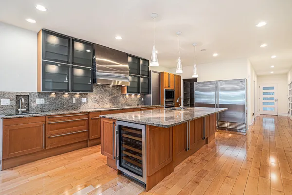 $1,950,000 | 20 Hiawatha Drive, Battle Creek, MI 49015