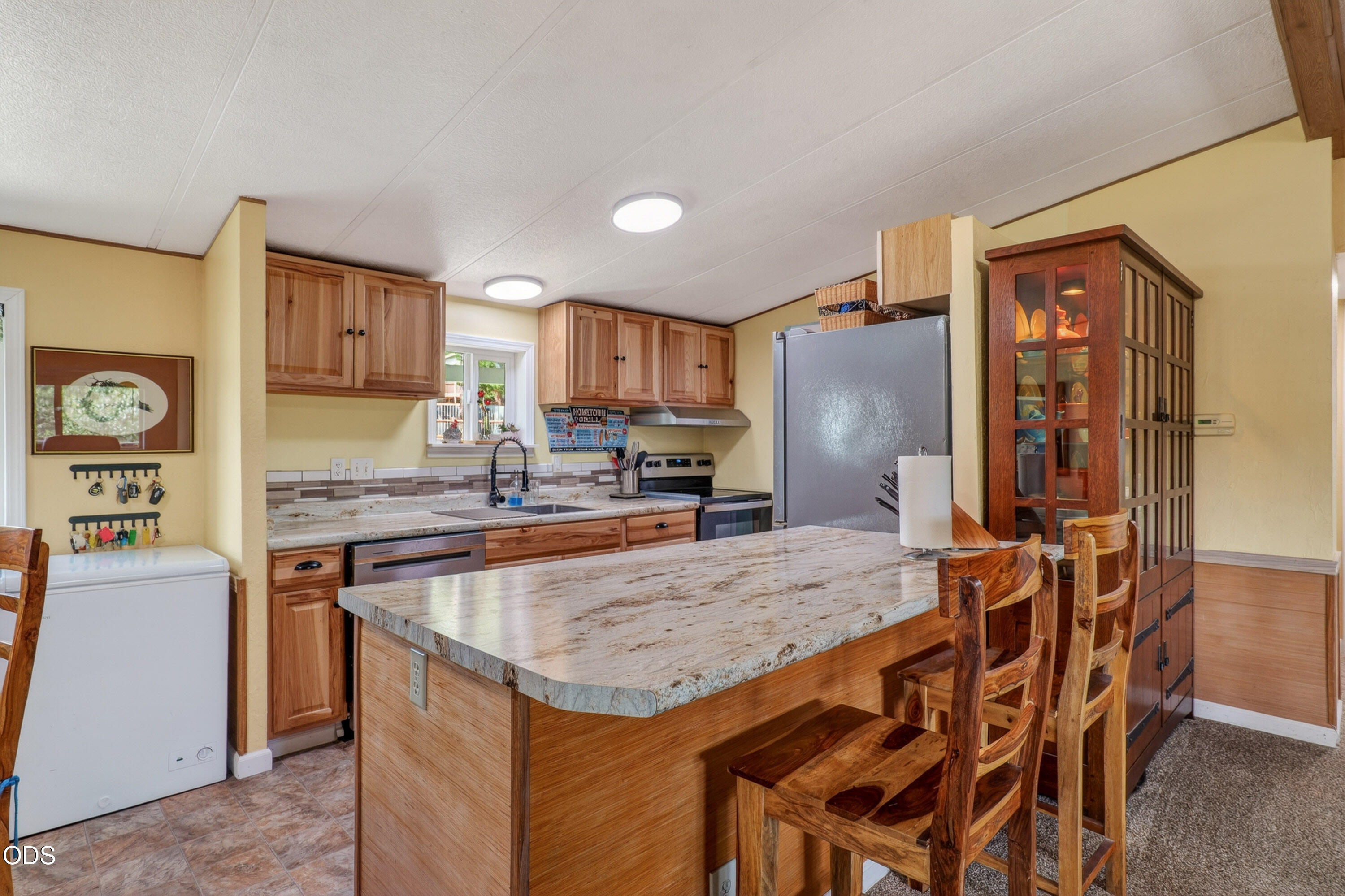130 Kitty Drive Eagle Point, OR 97524 - Photo 8 of 41
