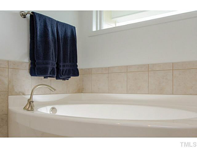 1410 Rodessa Run Raleigh, NC 27607 - Photo 16 of 25 Master Bath/Spa