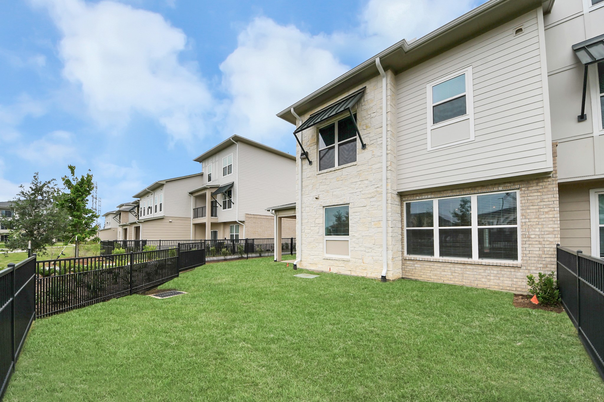 2002 Spring Stuebner Road, Unit 108 Spring, TX 77389 - Photo 6 of 47