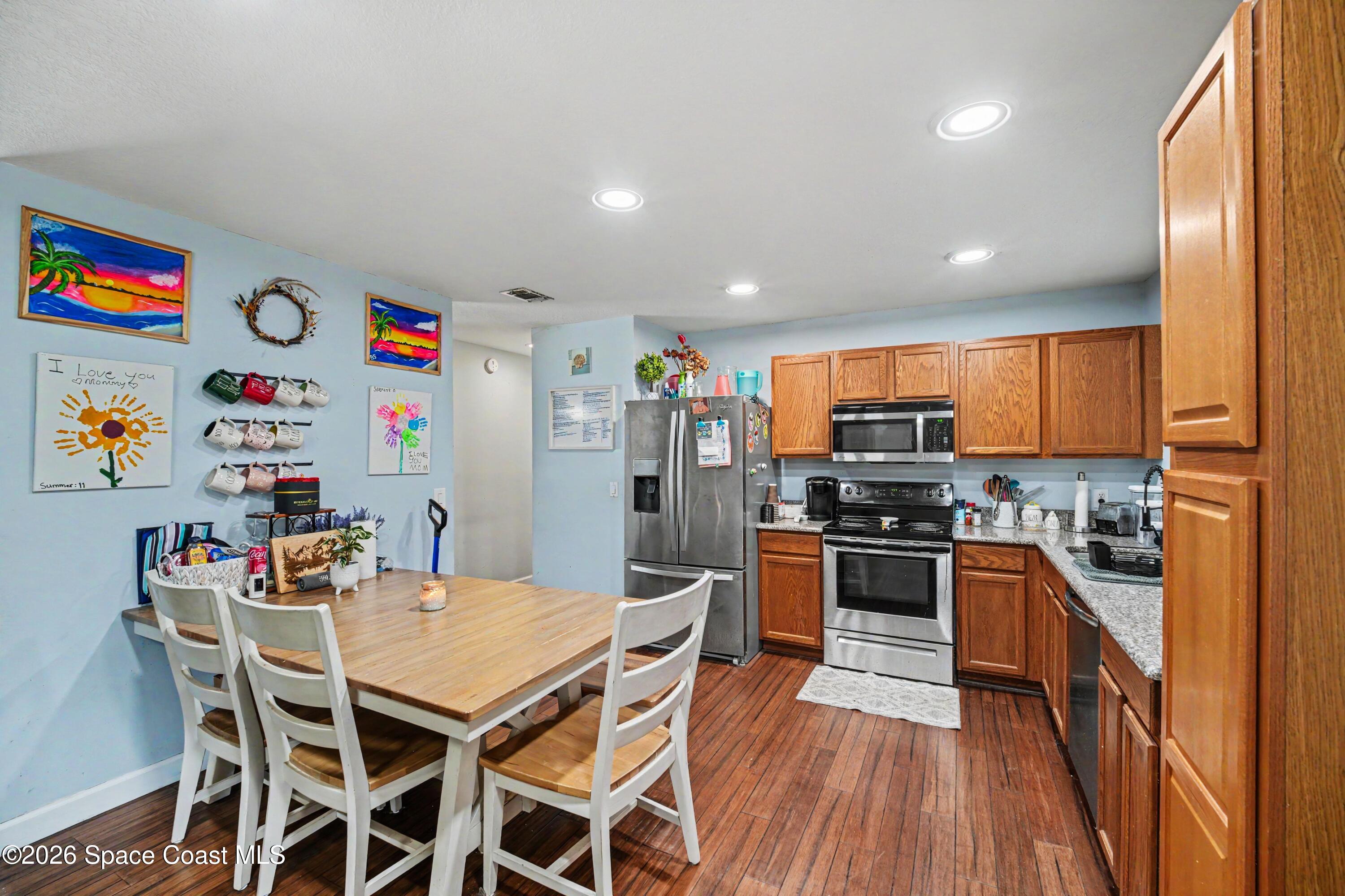 1313 Cromey Road Northeast Palm Bay, FL 32905 - Photo 11 of 34 012_file_1140