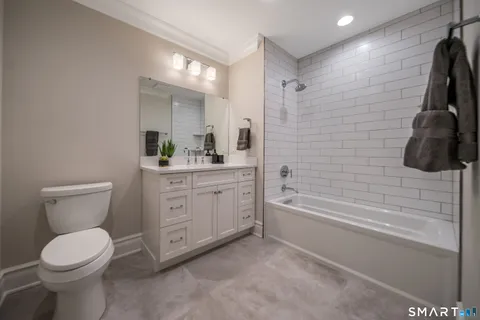 $1,275,000 | 66 High Street, Unit 47, Guilford, CT 06437