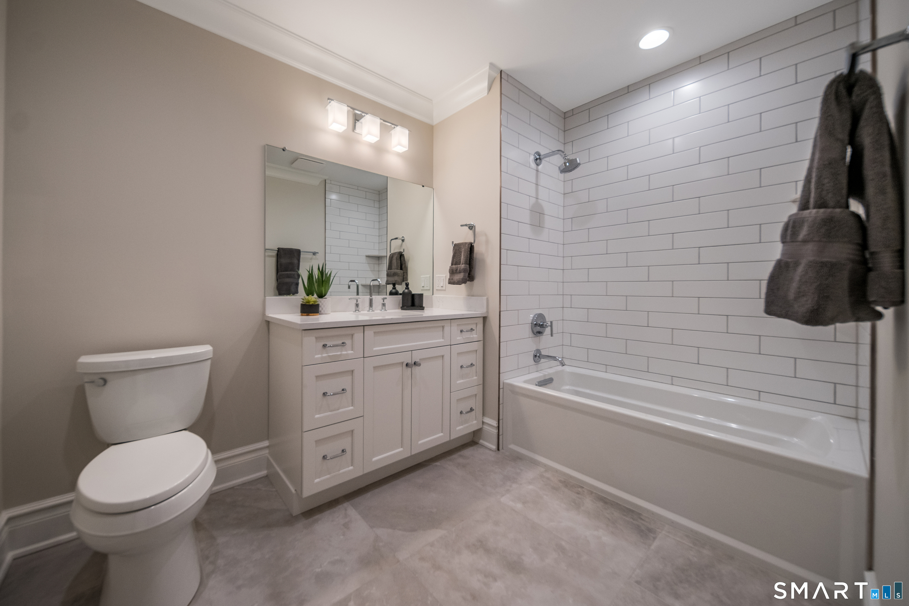 66 High Street, Unit 47 Guilford, CT 06437 - Photo 27 of 33