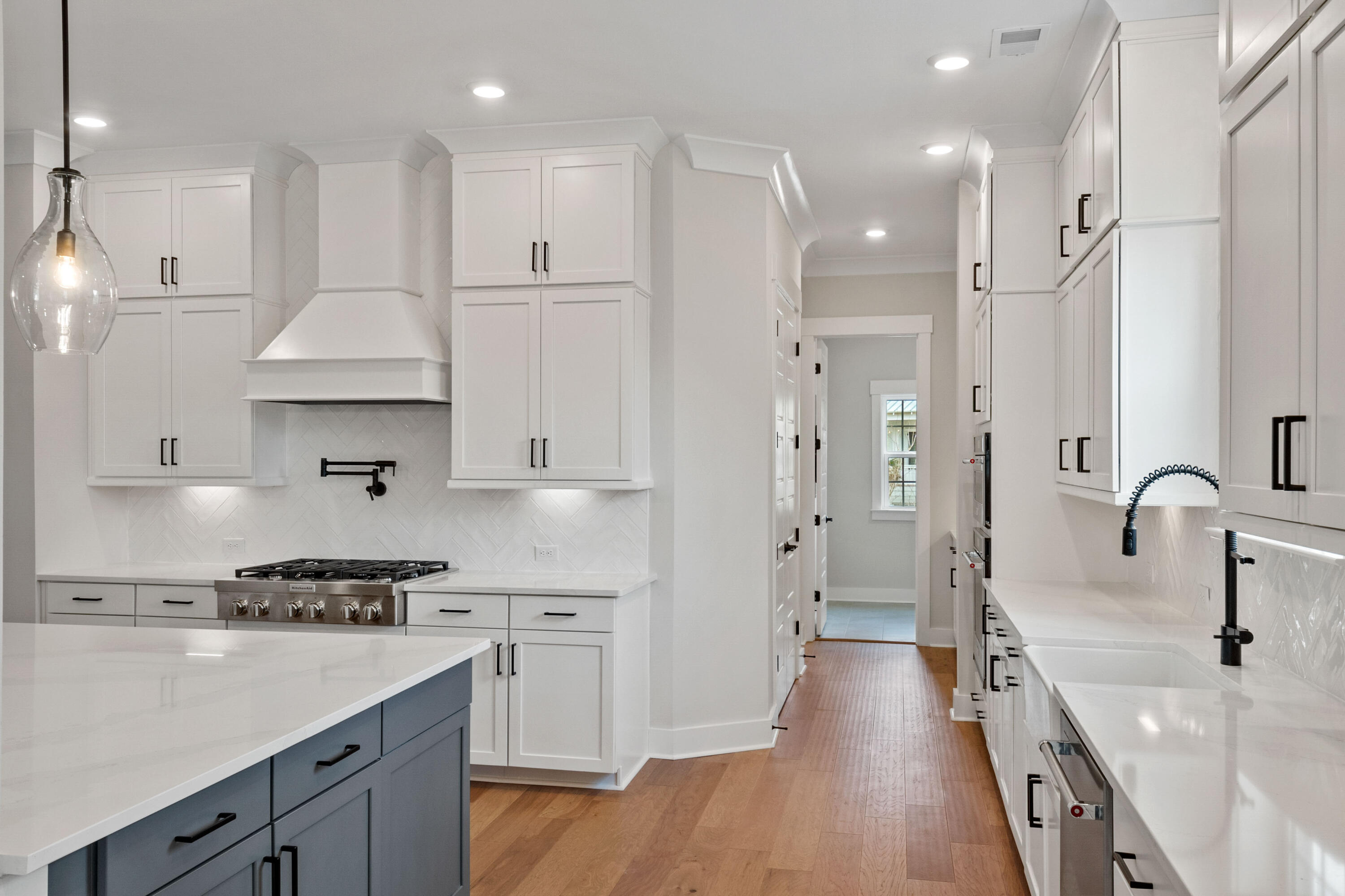 2117 Malcolm Road Mount Pleasant, SC 29466 - Photo 11 of 44 _DSC5575