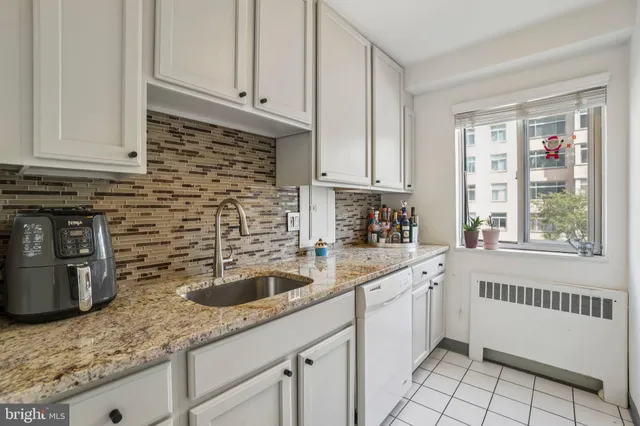 $325,000 | 730 24th Street Northwest, Unit 205, Washington, DC 20037