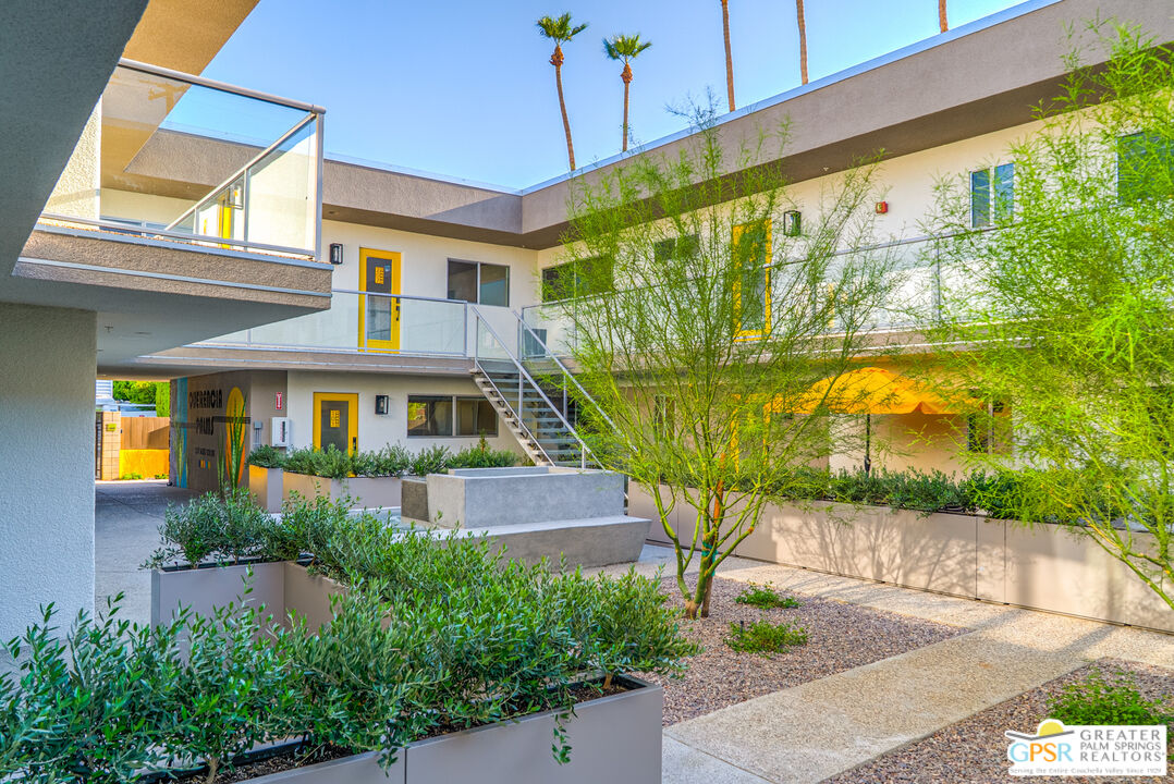 588 East San Lorenzo Road, Unit 104 Palm Springs, CA 92264 - Photo 41 of 68