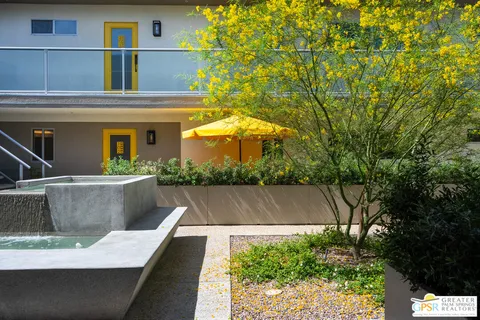 $599,000 | 588 East San Lorenzo Road, Unit 104, Palm Springs, CA 92264