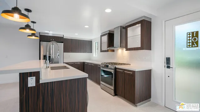 $599,000 | 588 East San Lorenzo Road, Unit 104, Palm Springs, CA 92264