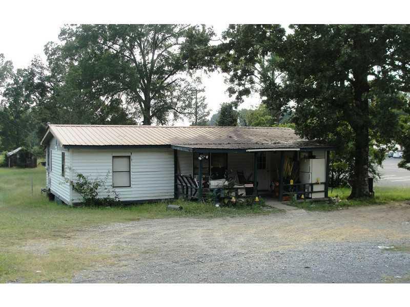 405 Peters Street Calhoun, GA 30701 - Photo 1 of 1 Exterior Front.