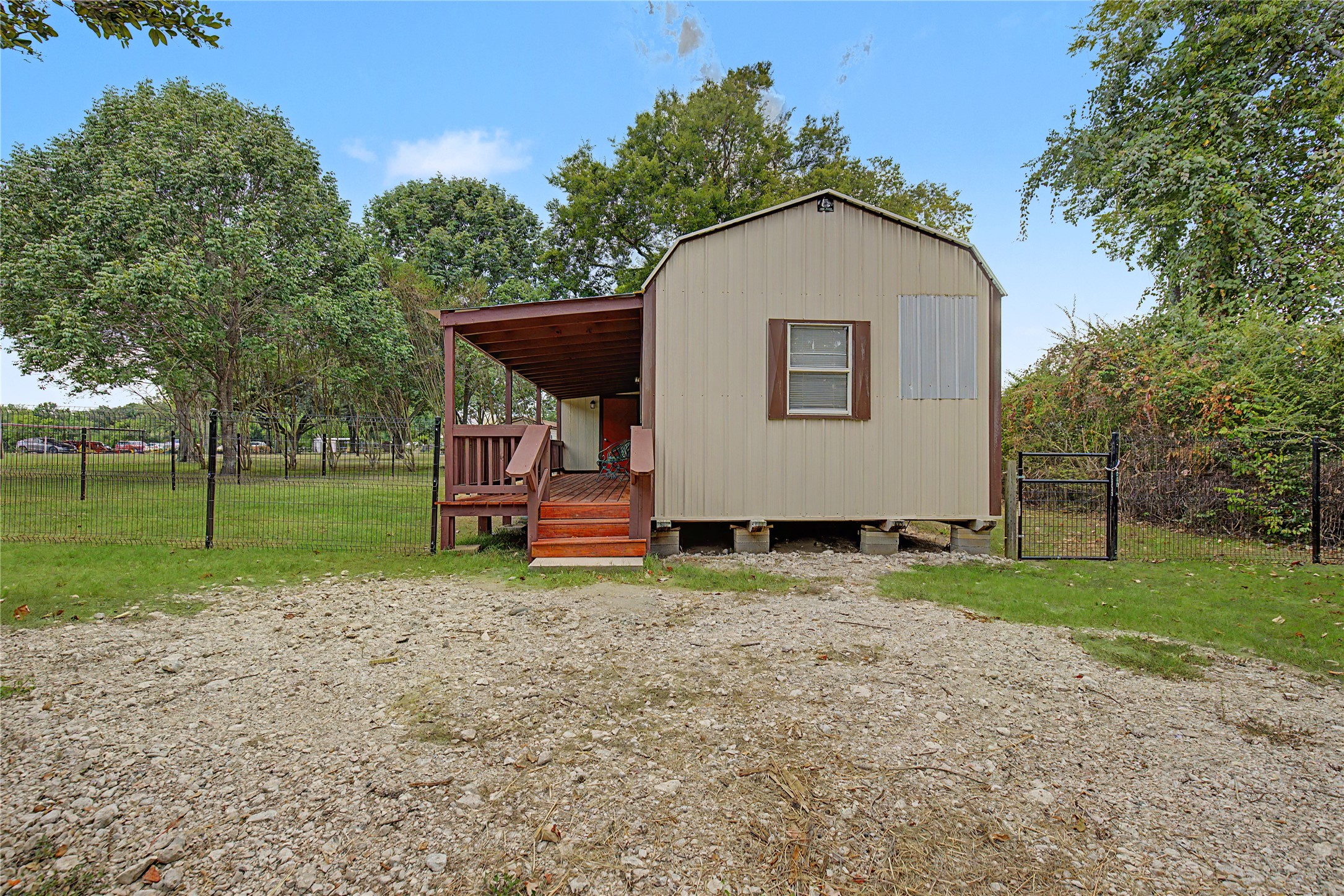 12039 Anderson Road Willis, TX 77318 - Photo 6 of 29 Gallery Image 6