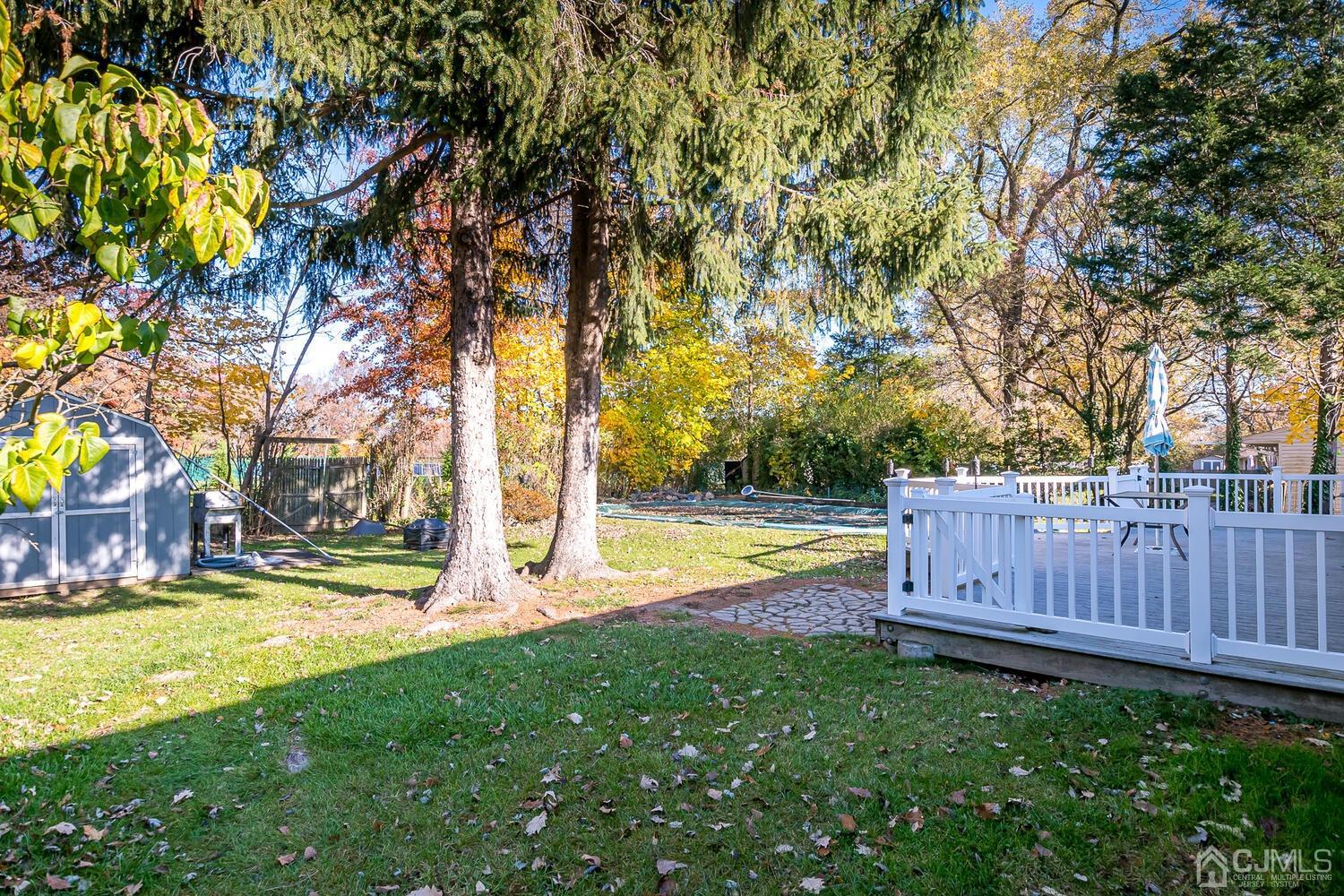 39 Constable Road Kendall Park, NJ 08824 - Photo 15 of 17 Gallery Image 15