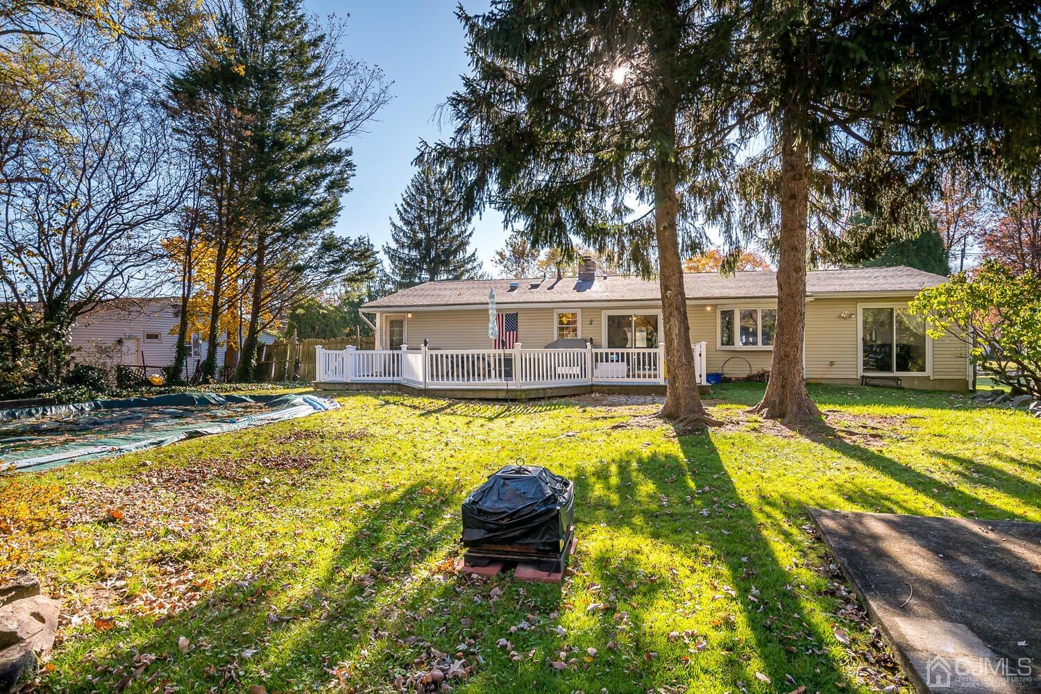 39 Constable Road Kendall Park, NJ 08824 - Photo 16 of 17 Gallery Image 16