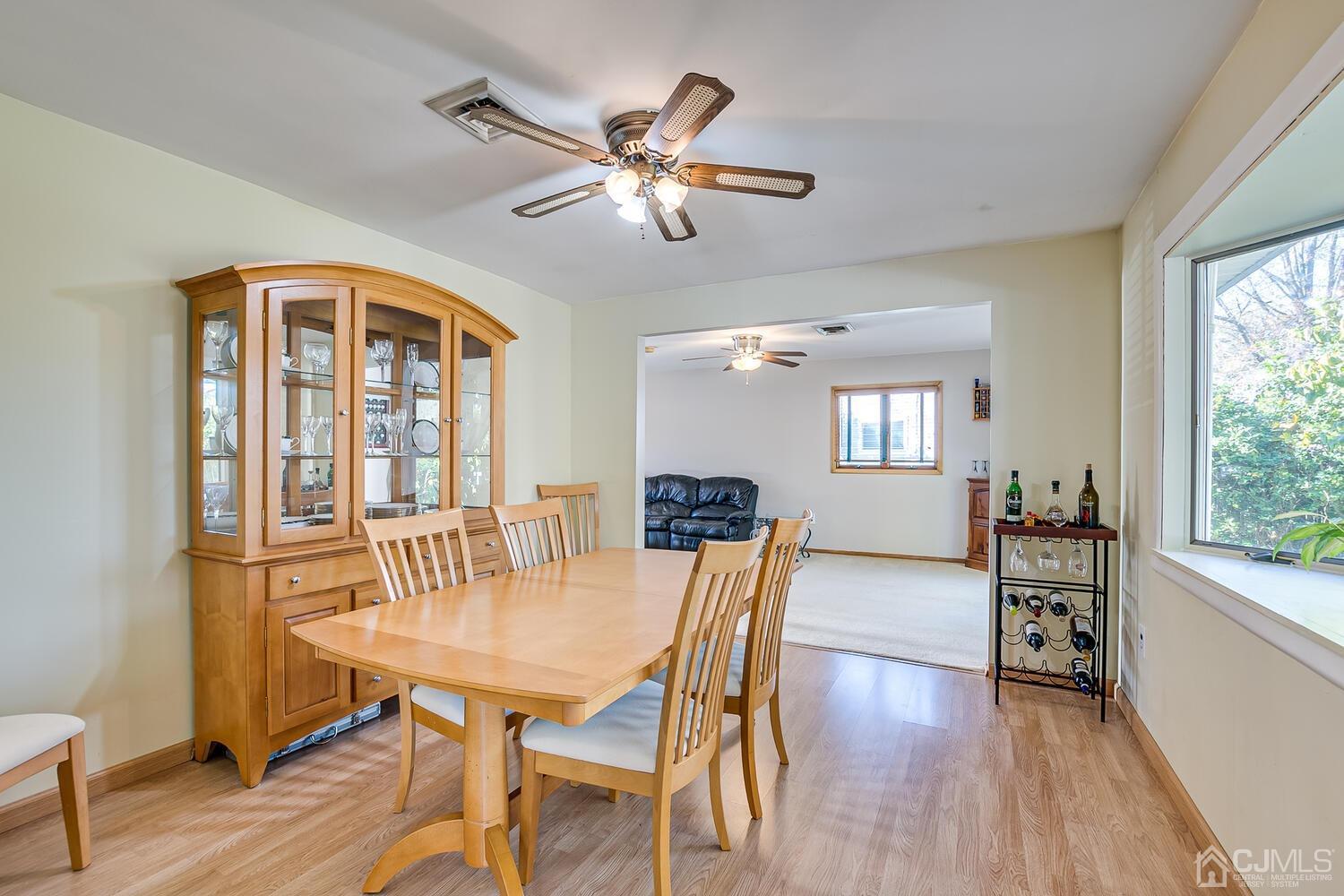 39 Constable Road Kendall Park, NJ 08824 - Photo 4 of 17 Gallery Image 4