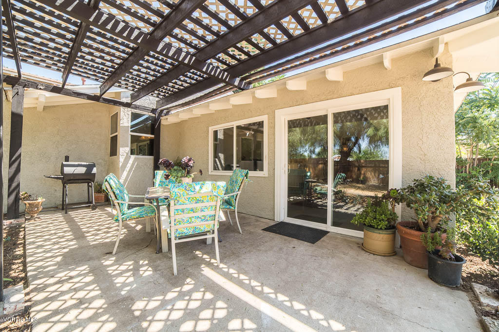 4466 Adam Road Simi Valley, CA 93063 - Photo 22 of 28 Back Patio