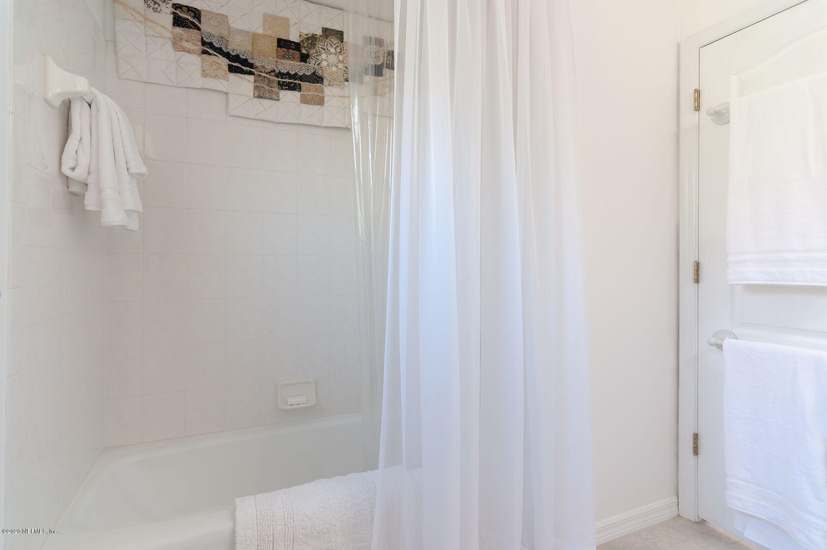 772 Captains Drive St. Augustine, FL 32080 - Photo 10 of 14 Guest Bath 2