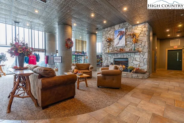 $1,750 | 303 Sugar Top Drive, Unit 81806, Sugar Mountain, NC 28604