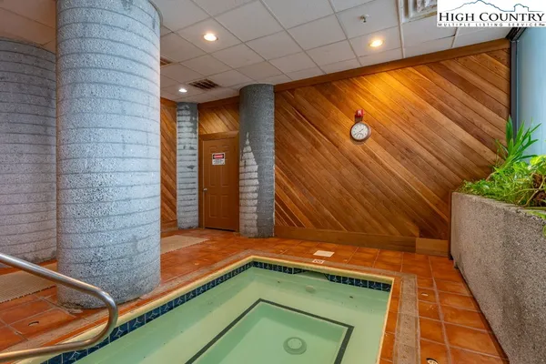 $1,750 | 303 Sugar Top Drive, Unit 81806, Sugar Mountain, NC 28604
