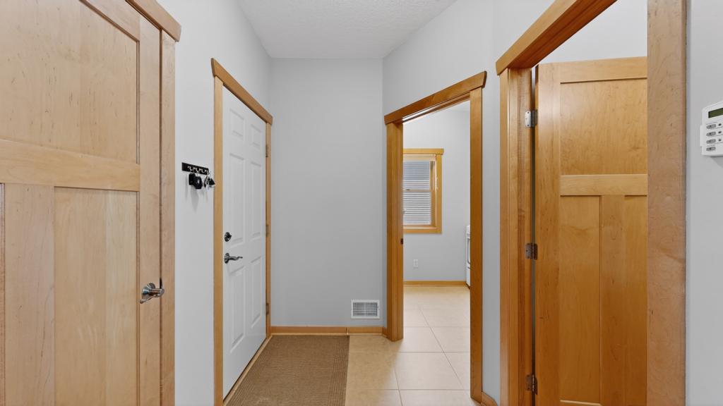 1526 Monterey Lane Southwest Rochester, MN 55902 - Photo 26 of 62