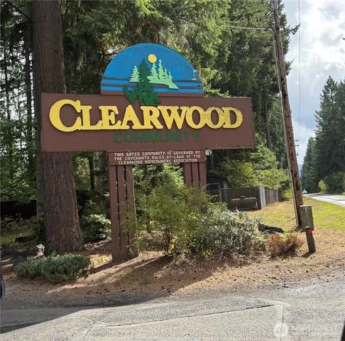 a sign that is on the side of a building