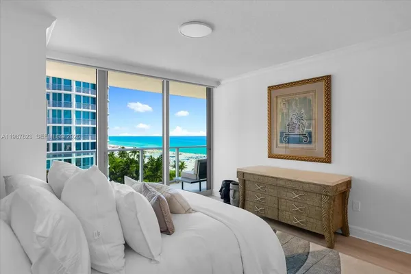 $19,900 | 1455 Ocean Drive, Unit 909, Miami Beach, FL 33139