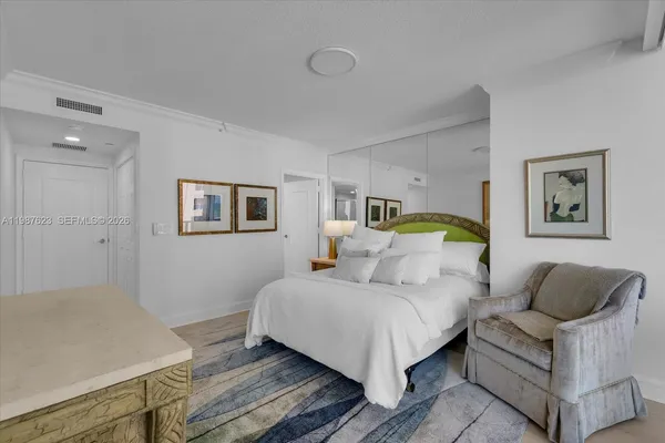 $19,900 | 1455 Ocean Drive, Unit 909, Miami Beach, FL 33139