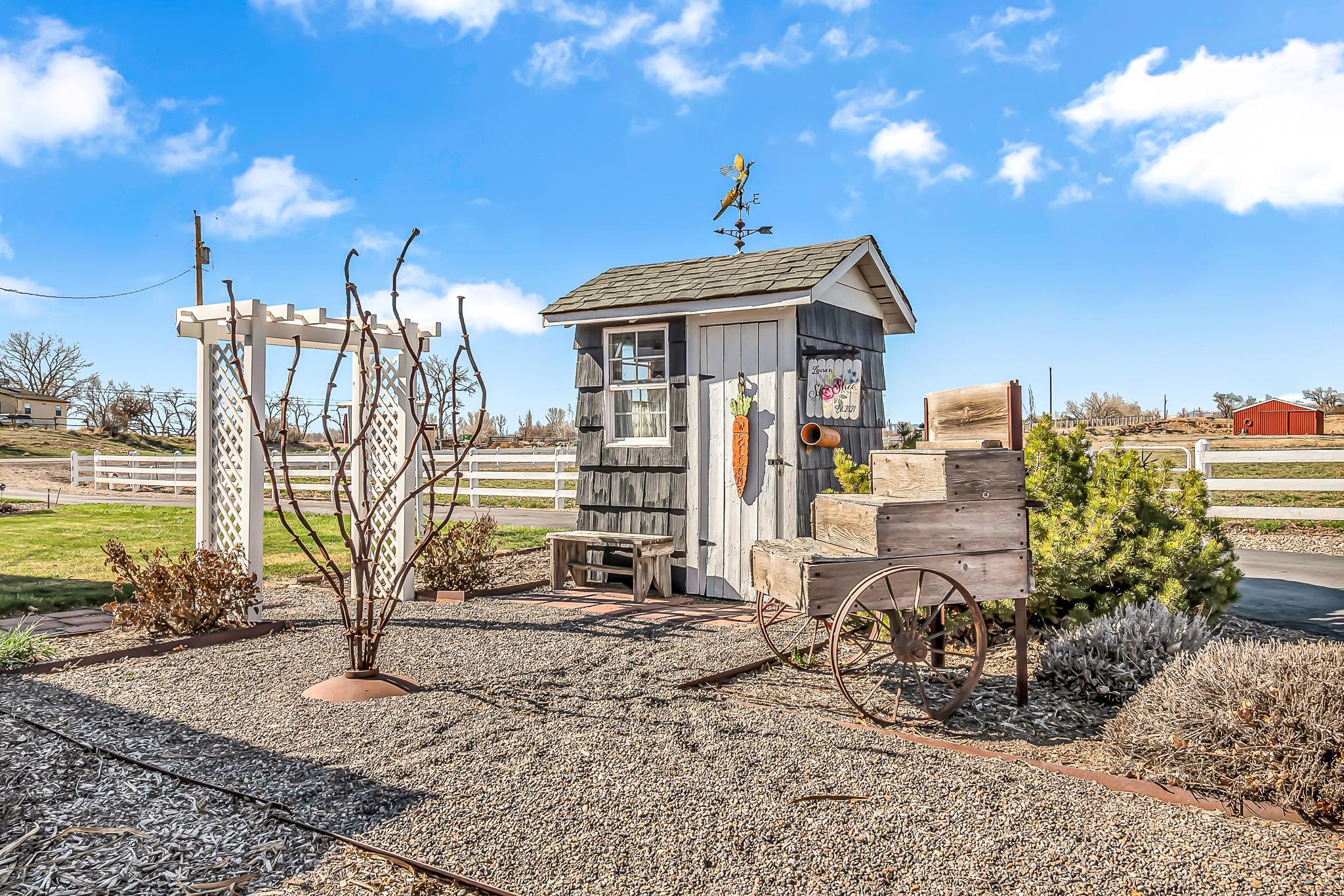 912 24 Road Grand Junction, CO 81505 - Photo 31 of 42 a view of a house with backyard porch and sitting area