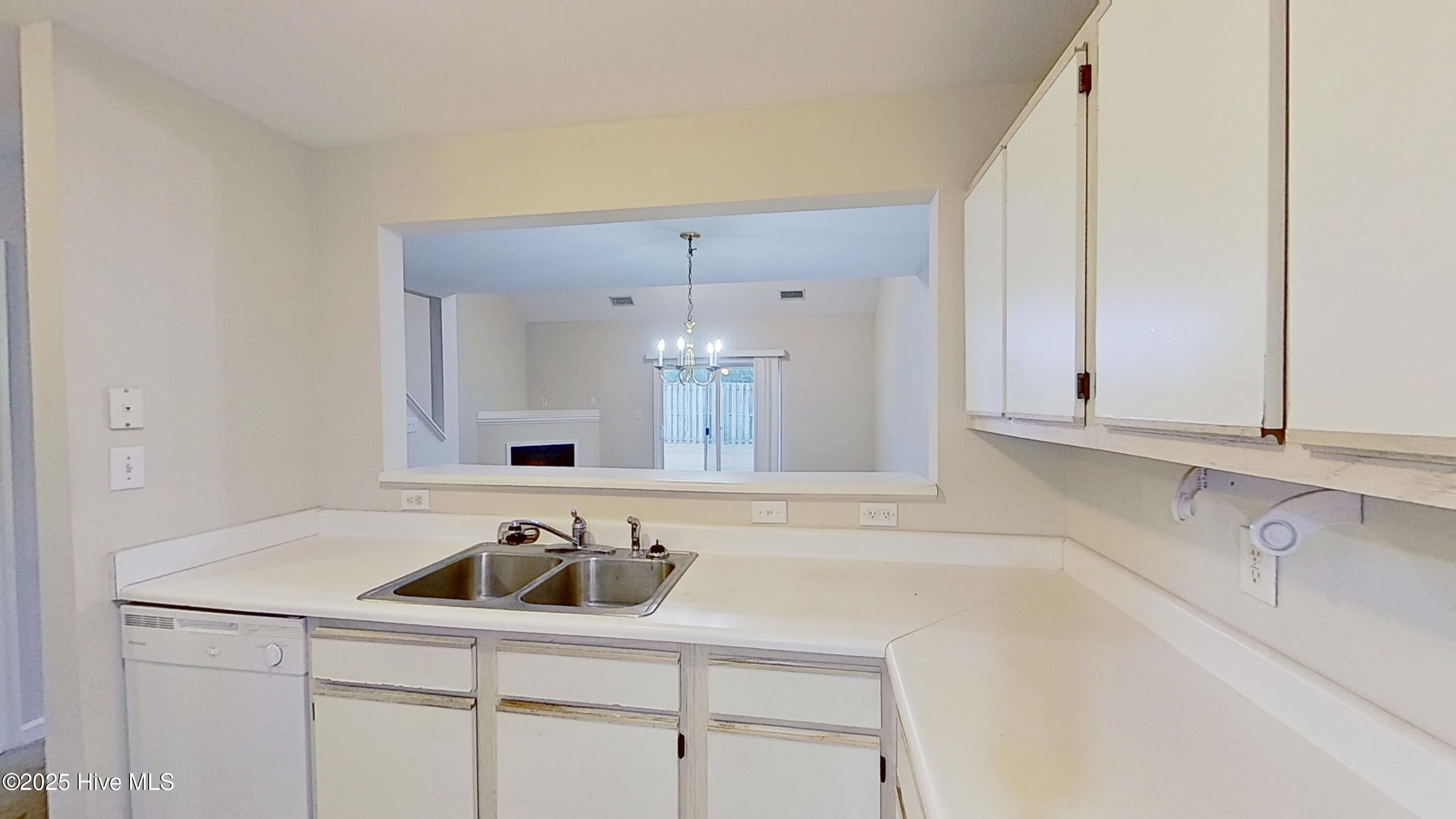 4804 South College Road, Unit 25 Wilmington, NC 28412 - Photo 11 of 28 10-4804 S College Rd 25