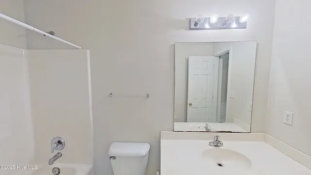 $1,550 | 4804 South College Road, Unit 25, Wilmington, NC 28412