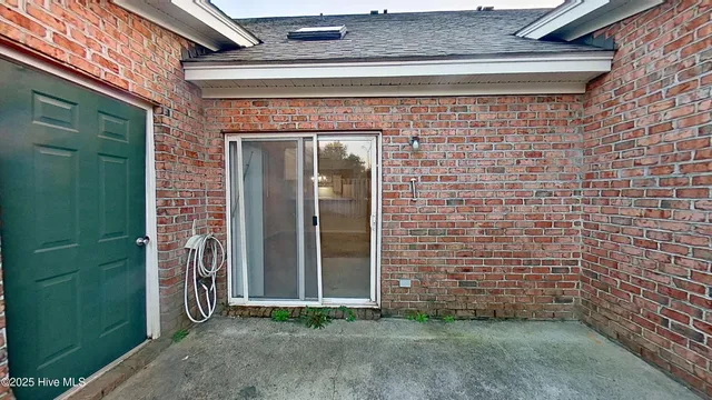 $1,550 | 4804 South College Road, Unit 25, Wilmington, NC 28412