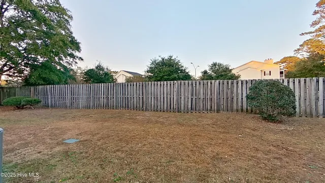 $1,550 | 4804 South College Road, Unit 25, Wilmington, NC 28412