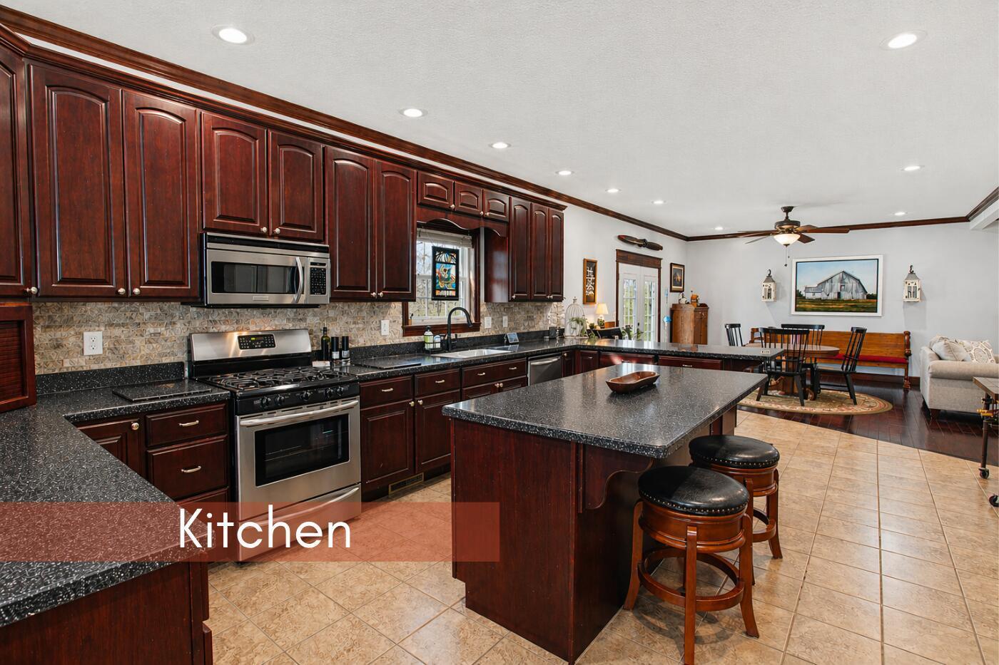 15027 King Road Howard, OH 43028 - Photo 12 of 55 12