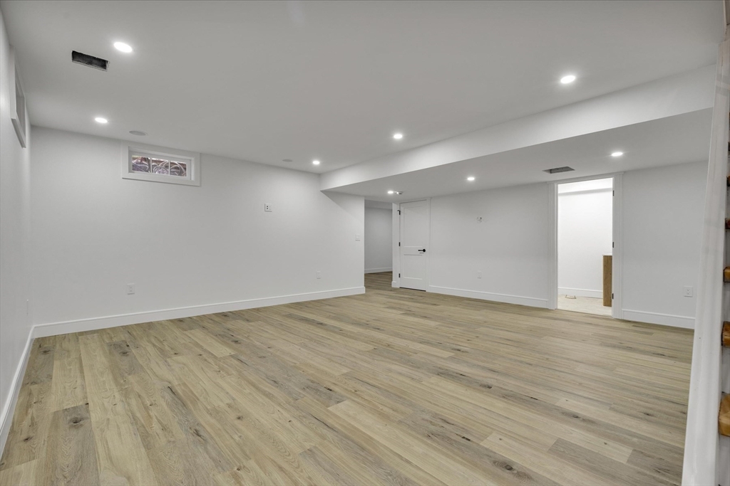 152 Pleasant Bay Road Harwich, MA 02645 - Photo 25 of 39 Gallery Image 25