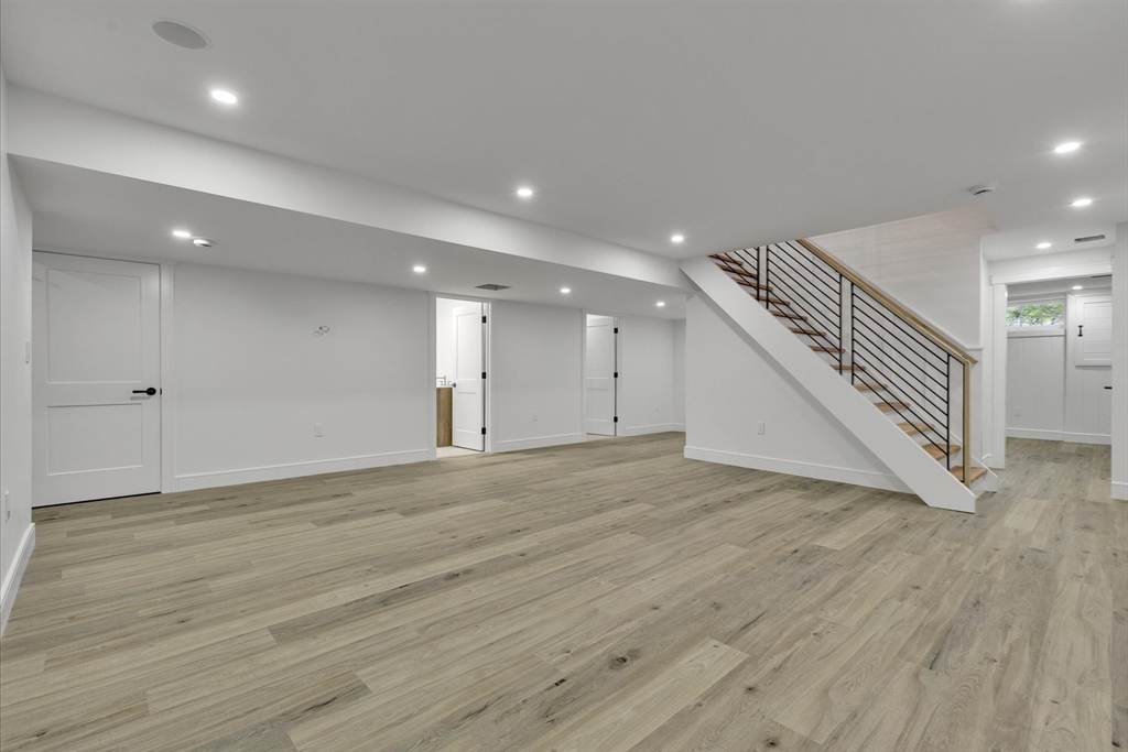 152 Pleasant Bay Road Harwich, MA 02645 - Photo 26 of 39 Gallery Image 26