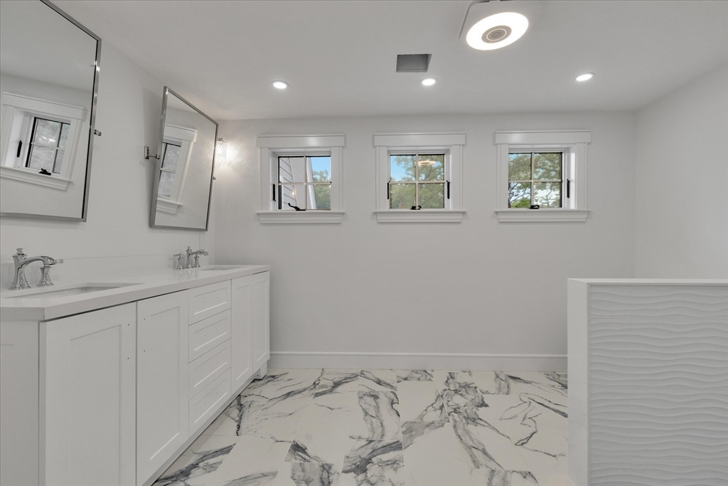 152 Pleasant Bay Road Harwich, MA 02645 - Photo 34 of 39 Gallery Image 34