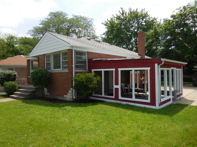 4723 Butterfield Road Hillside, IL 60162 - Photo 10 of 10 front view of a house with a yard