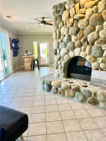 $1,675,000 | 8580 Warren Road, Paso Robles, CA 93446