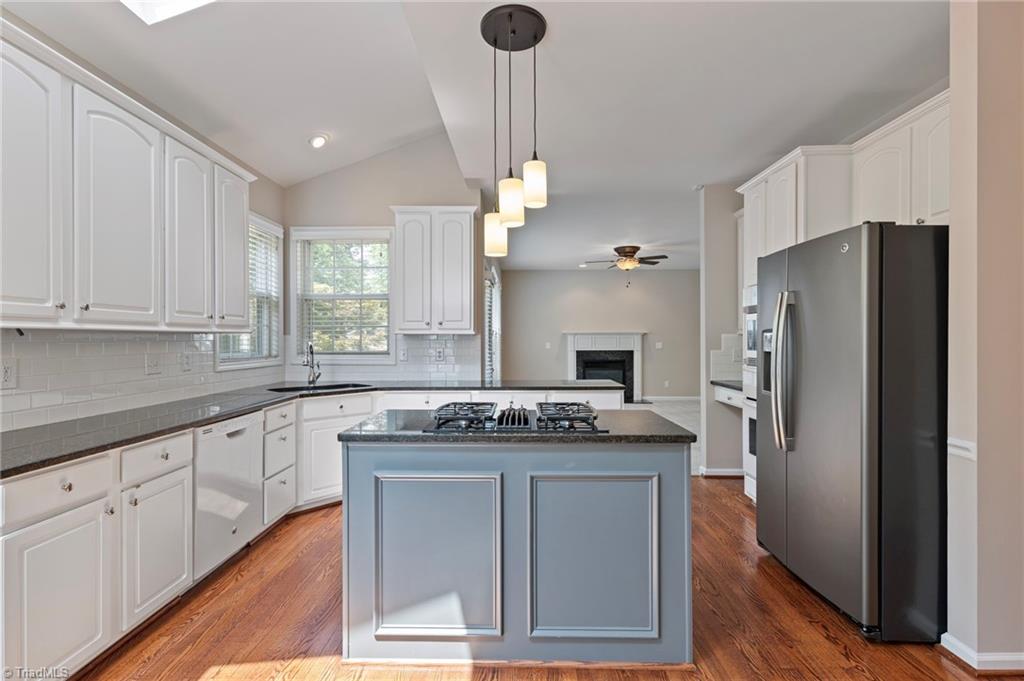 3316 Dairy Point Drive High Point, NC 27265 - Photo 13 of 40