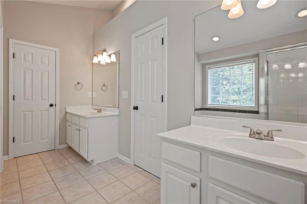 3316 Dairy Point Drive High Point, NC 27265 - Photo 27 of 40