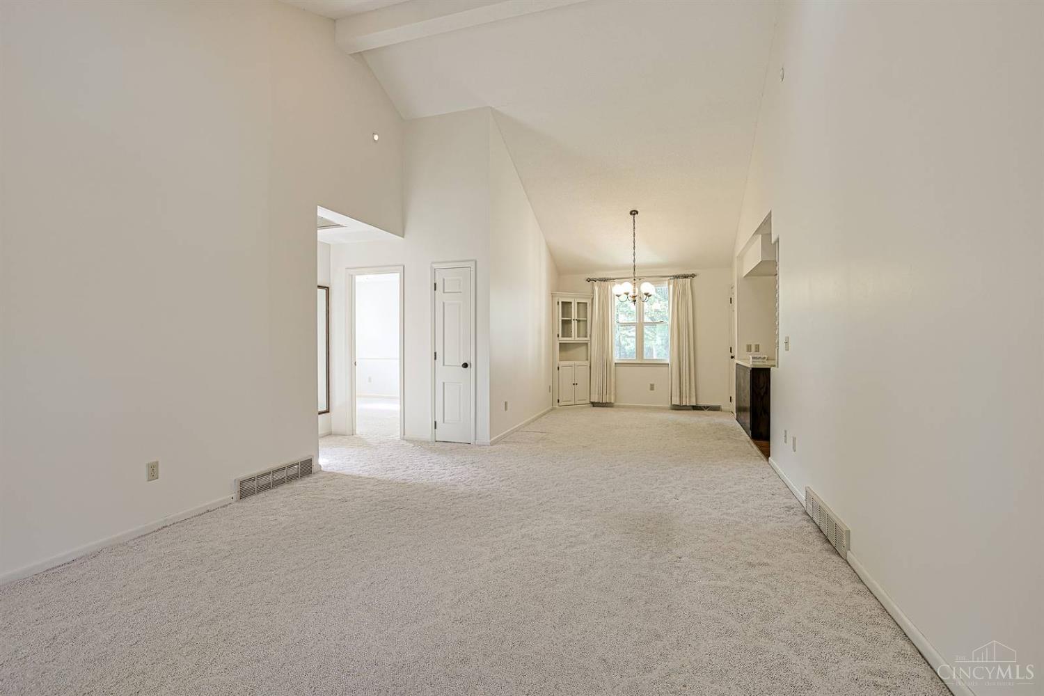 4681 Rose Marie Road Franklin, OH 45005 - Photo 14 of 38