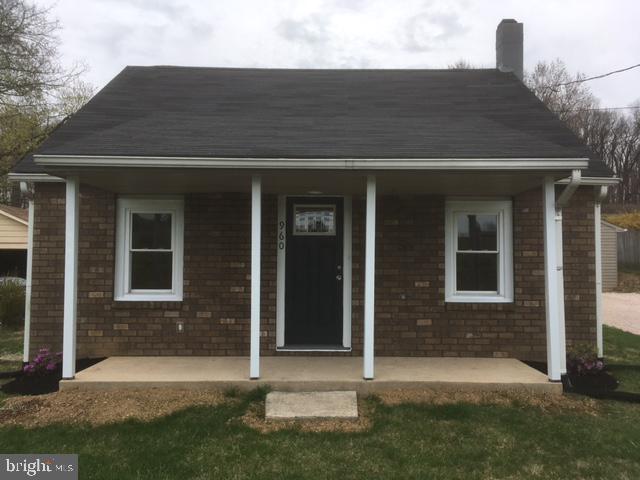 960 Burkholder Road Red Lion, PA 17356 - Photo 3 of 30