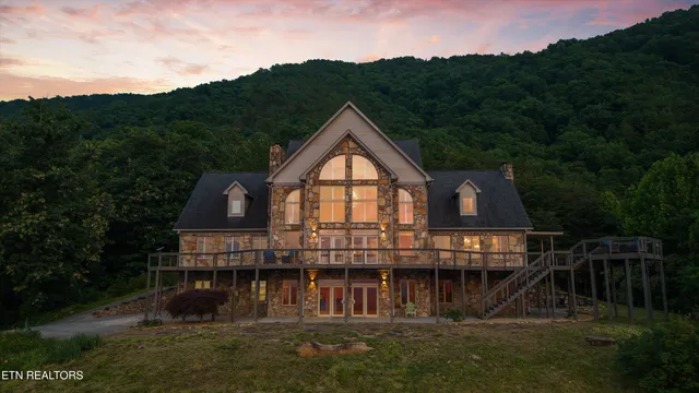 $1,600,000 | 3771 Eagle Ridge Road, Maryville, TN 37803