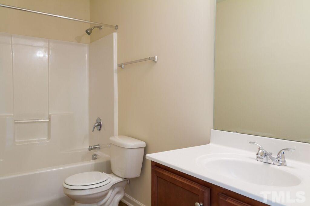 421 West Waycliff Road Henderson, NC 27537 - Photo 18 of 18 Gallery Image 18