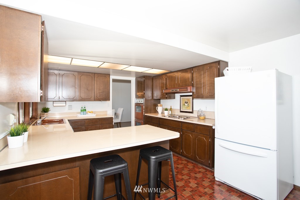 10709 Northeast 197th Street Bothell, WA 98011 - Photo 14 of 36 Gallery Image 14