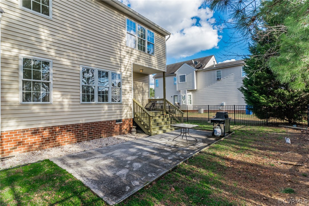 15842 Sandwave Road Chester, VA 23831 - Photo 11 of 40 Take a closer look. Notice the gutter, thermal win